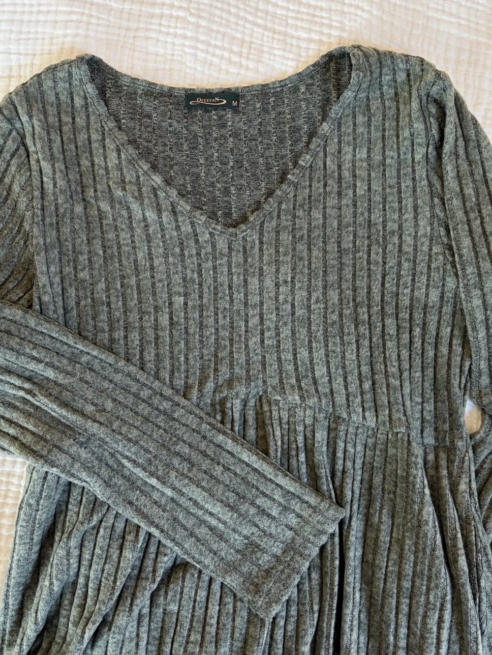 Ribbed Long Sleeve Midi Dress in Olive Green Like New